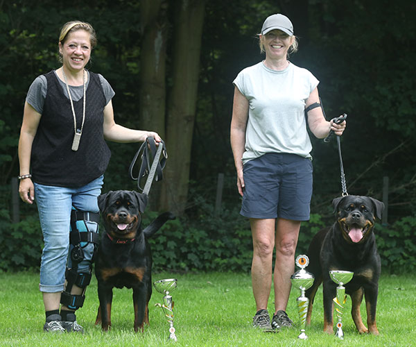 amy- en-lilly-van-zopian